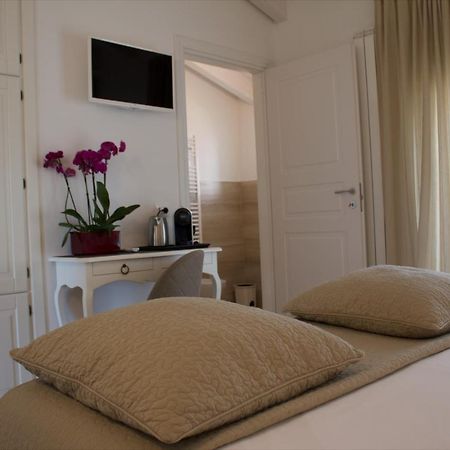 Casa Speri Bed & Breakfast Peschiera del Garda Exterior photo