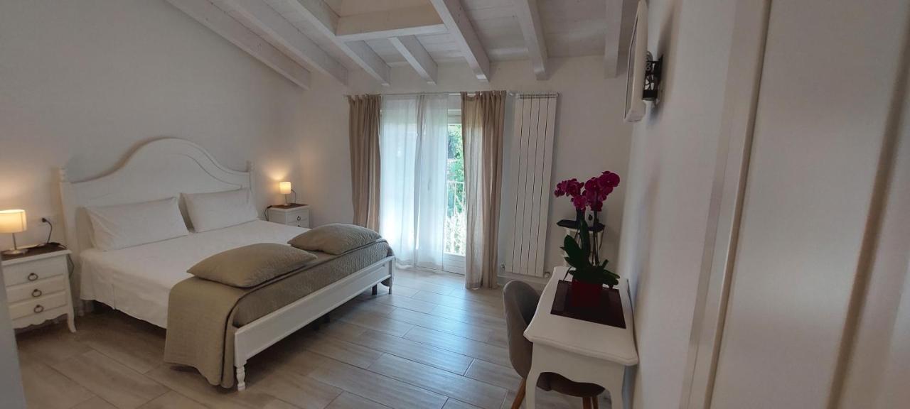 Casa Speri Bed & Breakfast Peschiera del Garda Exterior photo